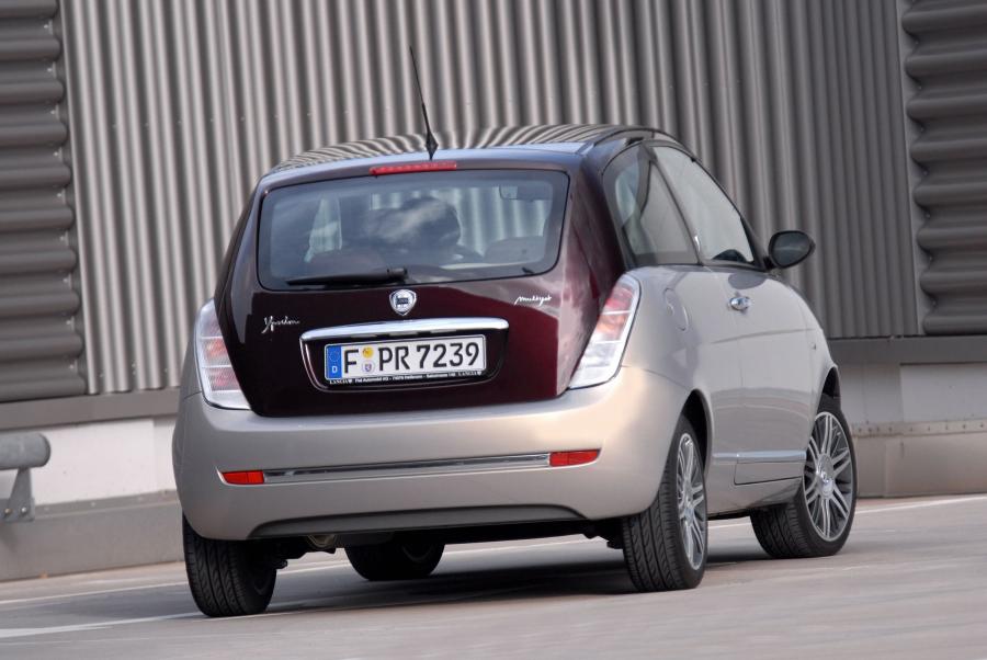  Lancia Ypsilon (843) 2006 года  (фото 8 из 43)